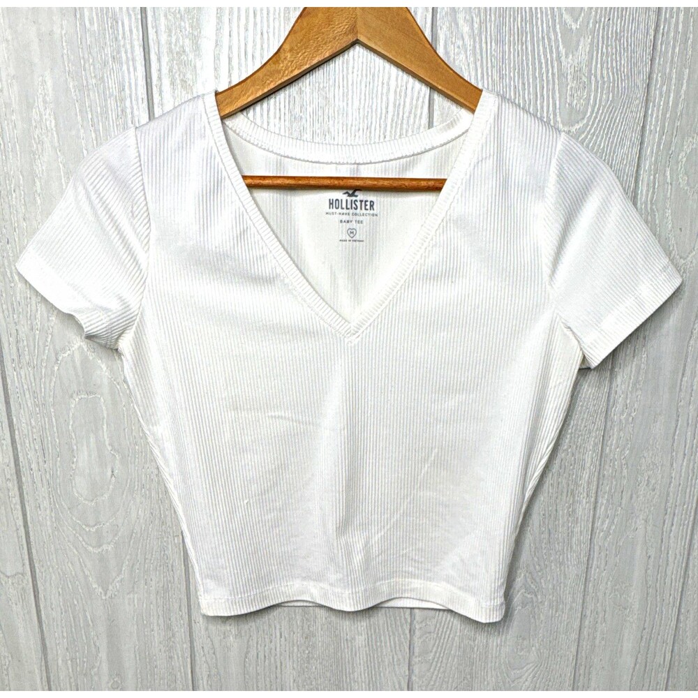 Hollister Women’s Baby Tee Ribbed Knit V-Neck Cropped Short Sleeve White M